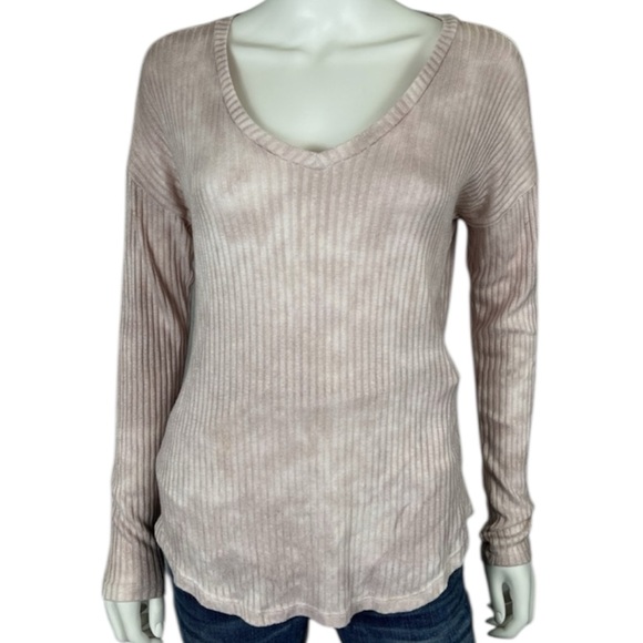 ✨$7 CLEAR-OUT✨ American Eagle Soft & Sexy Ribbed Long Sleeve V Neck Shirt Pink - Picture 2 of 7